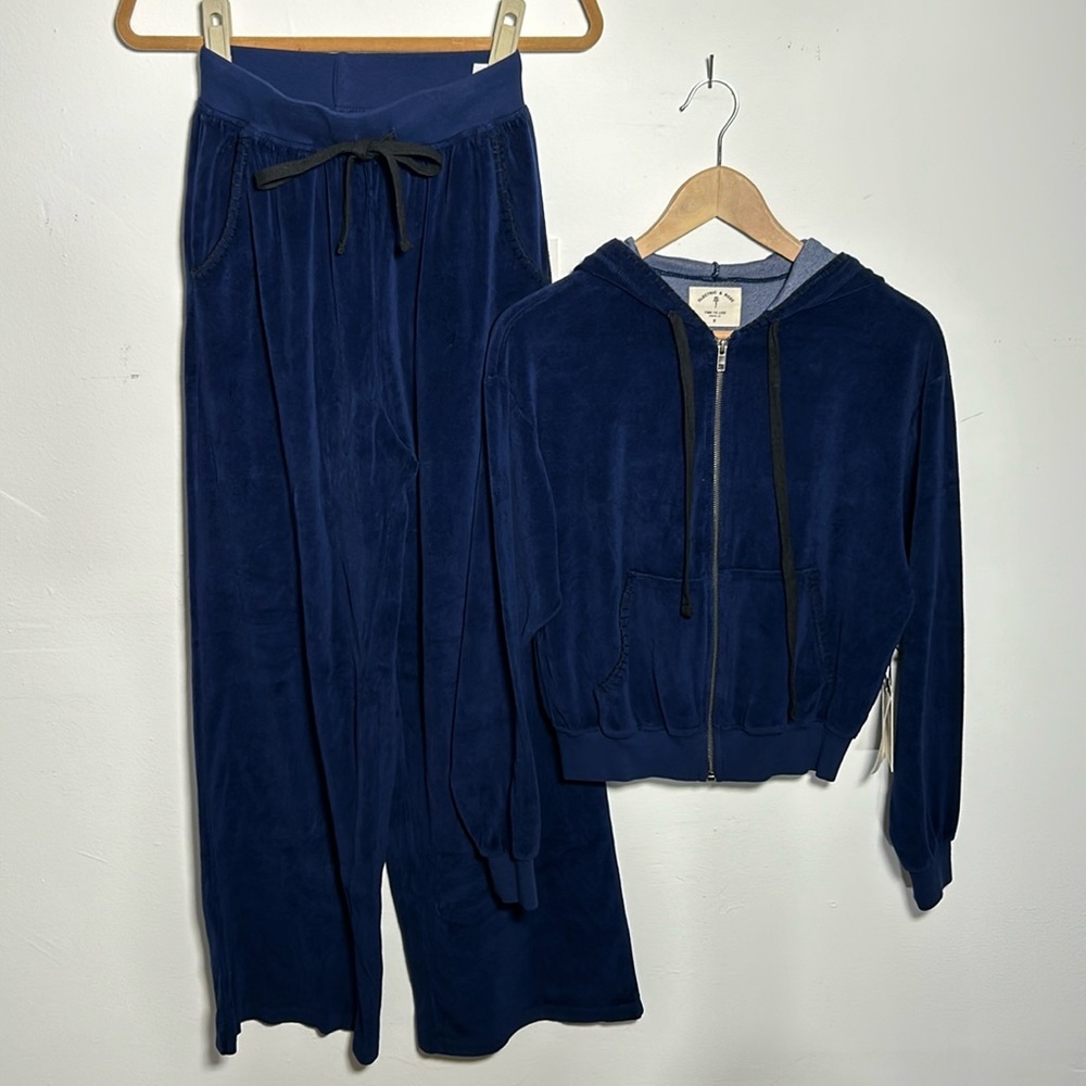 NWT Electric & Rose Velour Wide Leg Pants And Hoodie Blue Small
